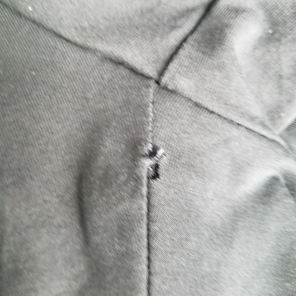 Tiger mist black Becca top Large but fits like S/M - Picture 7 of 7